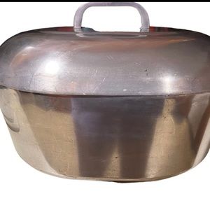 Wagner Ware 4265-P Sidney O Magnalite 8qt Aluminum Roaster including trivet